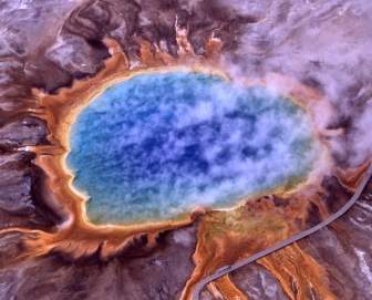 Pemandian Air Panas Musim Semi Prismatik Grand Nasional Yellowstone