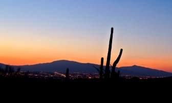 Panorama Matahari Terbit Tucson