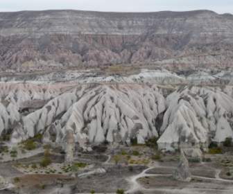 Erosión De Las Formaciones De Roca De Tufa Paisaje