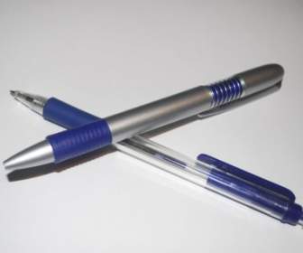 Zwei Stifte