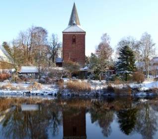 冬季 Berkenthin 教堂