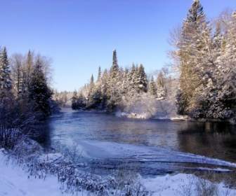 Wisconsin Namekagon Sungai Musim Dingin