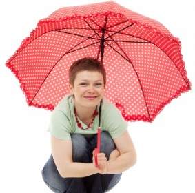 Frau Mit Roten Regenschirm