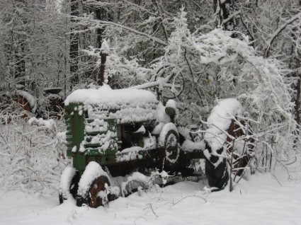 peralatan vintage pertanian traktor