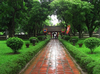Vietnam Garten Gehweg