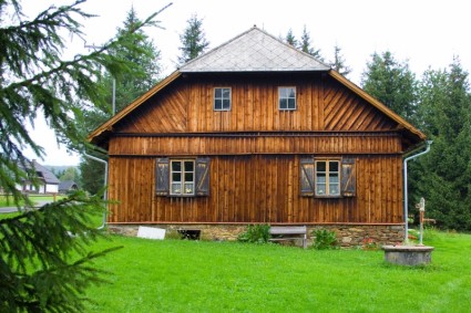 drewniany domek